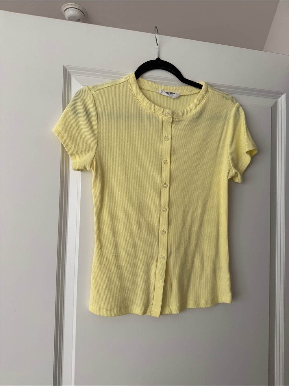 HYFVE Short Sleeve Button-Up Cardigan in Light Yellow